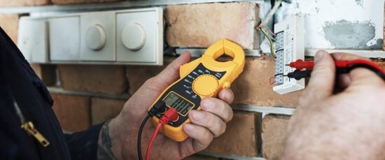 Prix électricien : exemples de devis